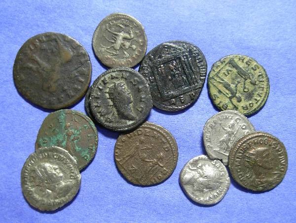 Ancient Coins - 12 Roman coins