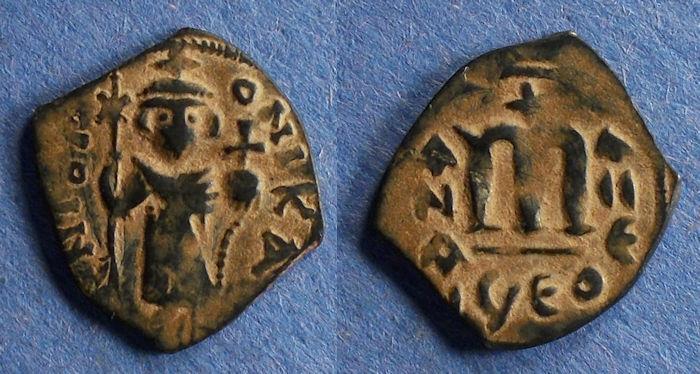 Ancient Coins - Byzantine Empire, Constans II 641-668, Follis