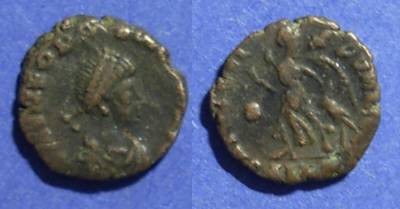 Ancient Coins - Roman Empire, Theodosius 379-395, AE4