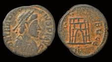 Ancient Coins - Valentinian II AE nummus campgate