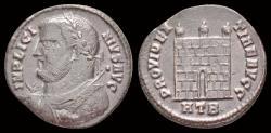 Ancient Coins - Licinius I AE3 campgate