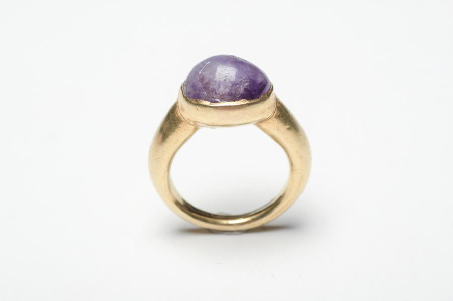 Ancient Roman Amethyst & Gold Finger Ring Ca. 1st3rd Ancient Roman Amethyst & Gold Finger Ring Ca. 1st3rd