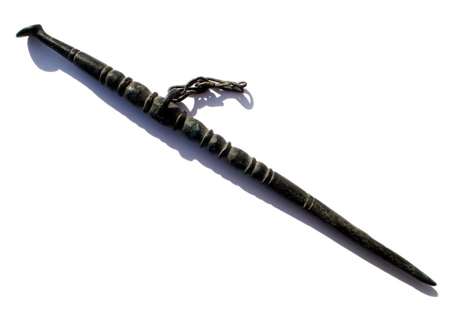 Ancient Roman bronze stylus, 1st 2nd century AD. 116 x 5 mm