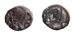 Ancient Coins - Aelia Zenonis, Augusta, 475-476. Nummus Ae 8. Very Rare.