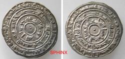 World Coins - 327HC6Z) Fatimid Al-MU-IZZ LEDIN ELLAH AL-FATEMY, 341-365 AH / 953-975 AD; Full name : MA'AD AL-MANSUR ABU TAMIM AL-MU'EZZ. AR 1/2 Dirham, 1.44 grms, 21 mm, with 3 concentric circ