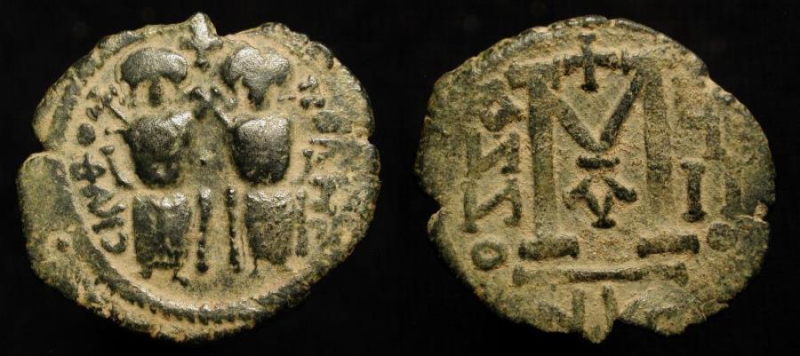 World Coins - Arab Byzantine. AE Follis. Pre-Reform : Scythopolis (Beit She'an). Album 98