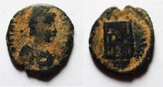 Ancient Coins - ROMAN AE 4 . CAMP GATE