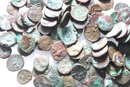 Ancient Coins - LOT OF 100 AS FOUND: Arabia Felix. Himyarite Kingdom. 100 - 300 A.D. Rare copper Bucranium coins.