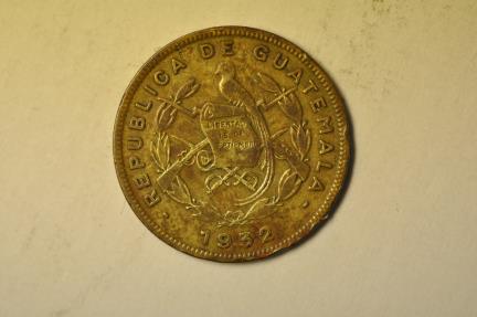 World Coins - Guatemala; Centavo 1932 (L)