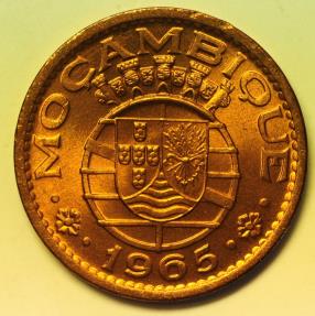 World Coins - Mozambique  - Portuguese Colony Bronze  Escudo 1965  Red UNC