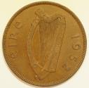 World Coins - Ireland Bronze Penny 1952  UNC