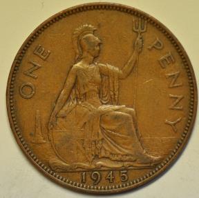 World Coins - Great Britain Bronze Penny 1945