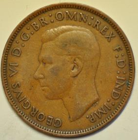 World Coins - Great Britain Bronze Penny 1945