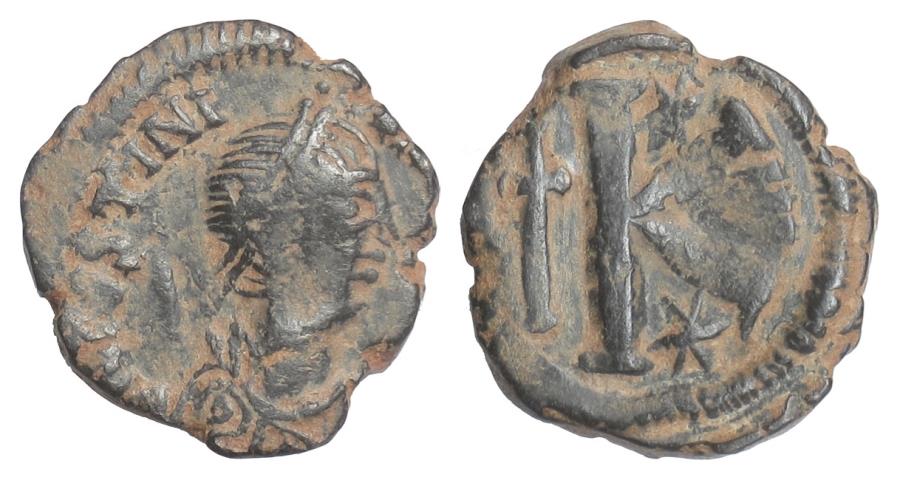 BYZANTINE, Justinian I. AE Half Follis, Constantinople Mint, 527-565