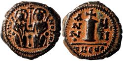 Ancient Coins - JUSTIN II AE Decanummium. EF-. Empress Sophia in obverse. Year 7. Antioch mint.