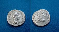 Ancient Coins - Elagabalus  Denarius / Roma