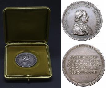 World Coins - Papal States Pius VI 1775-1799 Silver Medal 1782 visit of the Pope to Vienna R2. XF+