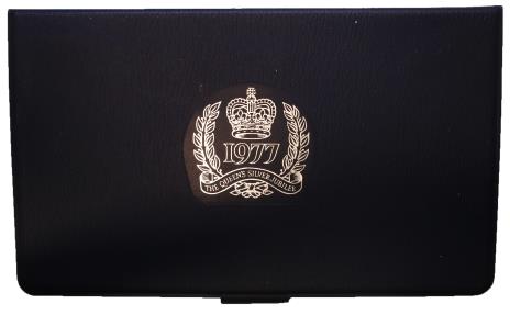 World Coins - Queen Elizabeth 1977 Silver Jubilee 5 Commemorative Medals