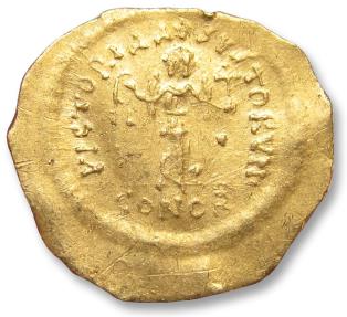 AV gold tremissis Justinus I / Justin I, Constantinople mint 518-527 A.D.