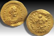 AV gold tremissis Justinianus I, Constantinople mint 527-565 A.D. - sharp portrait -