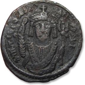 Æ 40 nummi / Æ follis Tiberius II Constantine, Constantinople 5th