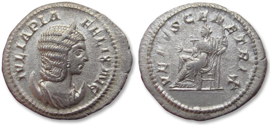 Ancient Coins - AR antoninianus Julia Domna, Rome mint 216 A.D. - large 25mm flan & complete and centered design