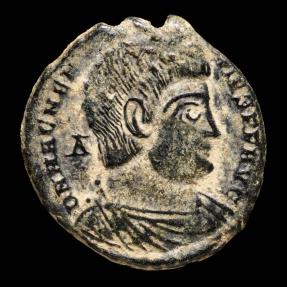 Ancient Coins - Magnentius - VICT DD NN AVG ET CAES, Trier - 22 mm / 5.10 gr.