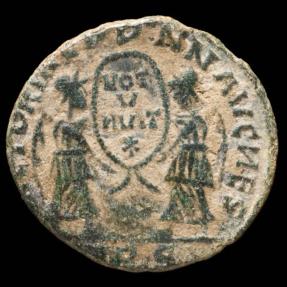 Ancient Coins - Magnentius Barbarous - VICTORIAE DD NN AVG ET CAES - 19 mm / 2.40 gr.