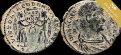 Ancient Coins - Magnentius - VICTORIAE DD NN AVG ET CAESS, Arles - 25 mm / 4.46 gr.