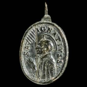 Ancient Coins - Religious medal XVI-XVII centuries, S. Ignacio / S.Francisco Xavier - 31x18 mm.