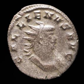 Ancient Coins - Gallienus Antoninianus - IOVI VLTORI - 21 mm / 3.49 gr.