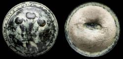 Ancient Coins - British Button, Royal Welsh Fusiliers, Napoleonic Wars - 16 mm.