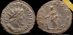 Ancient Coins - Victorinus Antoninianus - PIETAS AVG - 21 mm / 3.41 gr.