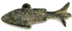 Ancient Coins - ANCIENT ROMAN BRONZE FISH PENDANT.