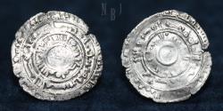 World Coins - Fatimids: al-Mu'izz li-Din Allah. AR Half-Dirham, Al-Mu‘izziya AH365 (AD975), 1.46gm