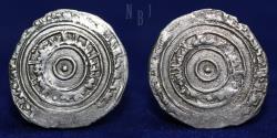 World Coins - FATIMID: al-'Aziz, AR Silver ½ Dirham, al-Mahdiya 370h, 1.37gm