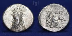 Ancient Coins - PARTHIAN EMPIRE: Sinatruces. 93-70 BC. Silver Drachm, 4gm