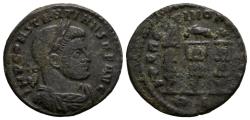 Ancient Coins - CONSTANTINO I. Follis. 312-313 d.C. Roma. A/ Busto laureado y con coraza a izquierda. IMP CONSTANTINVS P F AVG. R/ Aguila estante a izquierda entre dos vexillum. RIC 350a. Ae. 4,1