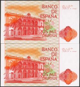 World Coins - 2000 Pesetas. 22 de Julio de 1980. Pareja correlativa y numeración bajísima. Sin serie. (Edifil 2021: 479). SC.