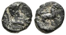 Ancient Coins - MASSALIA. AE, pequeño bronce. 49 a.C. Antipolis (Antibes) A/ Cabeza de Minerva a la derecha, con el casco corintio, delante MAZ. R/ León a la derecha, leyenda arriba MAS y abalori