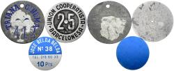 World Coins - Conjunto de tres fichas de diversos años, diferentes estados de conservación. A EXAMINAR.
