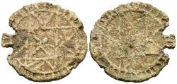 World Coins - PERIODO CALIFAL/TAIFAS. Amuleto monetiforme. (Pb. 4,69g/22mm). Igual en ambas áreas, recorre todo el borde una cenefa de líneas radiales, y en el centro una estrella de ocho punta