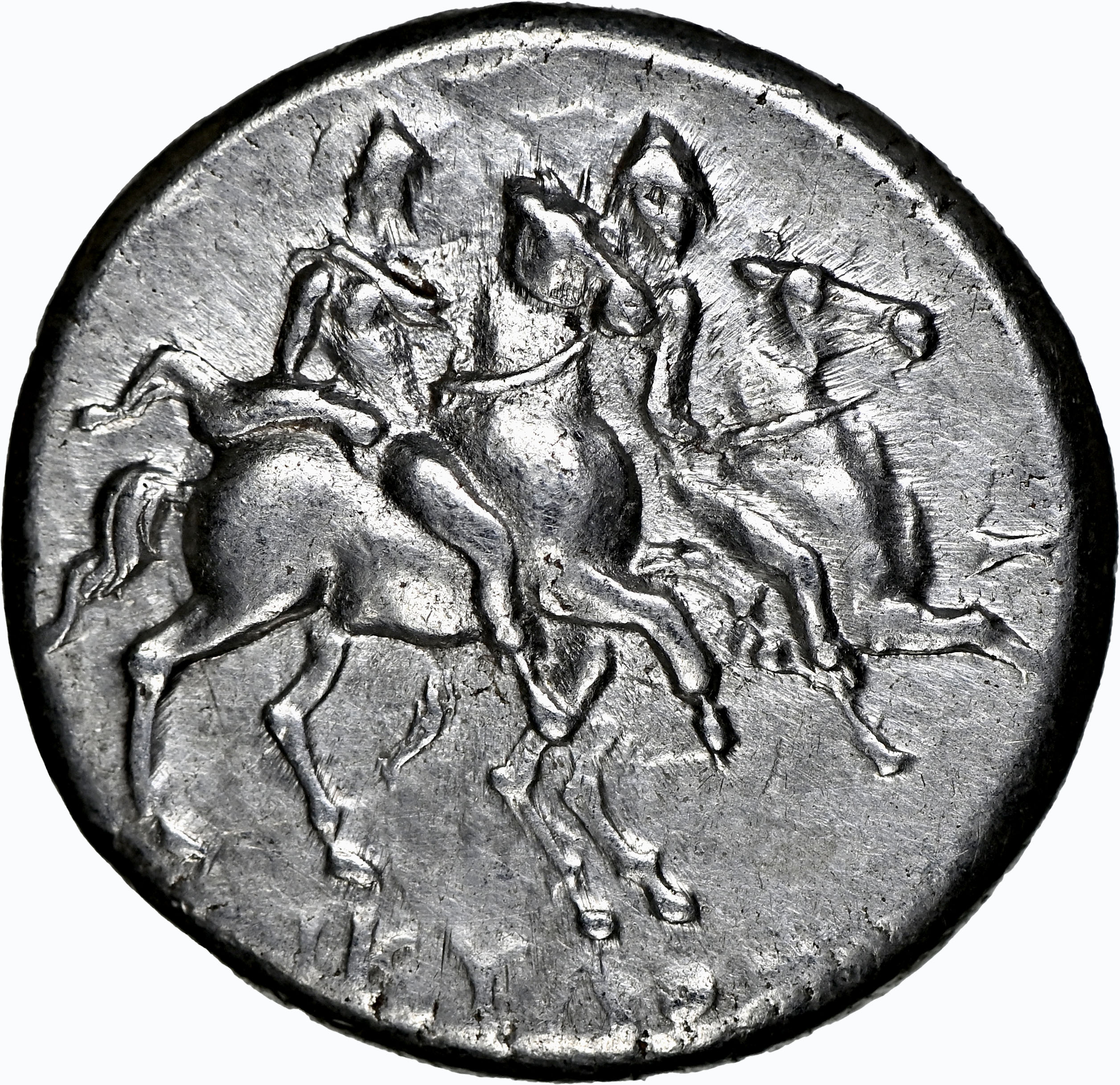 ディアドラ　CAMPANIA aY5YLPr9Kq7j6mcRBL3yo8nW9zA24M.jpg