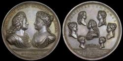 World Coins - GEORGE II AND THE ROYAL FAMILY, 1732 SILVER LARGE SIZE RARE MEDAL