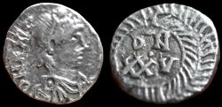 Ancient Coins - VANDALS. Gunthamund. 484-496. AR 25 Denarii (0.52 g, 12h). Carthage mint.