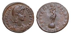 Ancient Coins - CONSTANTIUS II  (337-350). AE18mm 3,7g  Nicomedia . Diademed, draped and cuirassed bust right.FEL TEMP REPARATIO / ANO. Radiate phoenix Good Very Fine