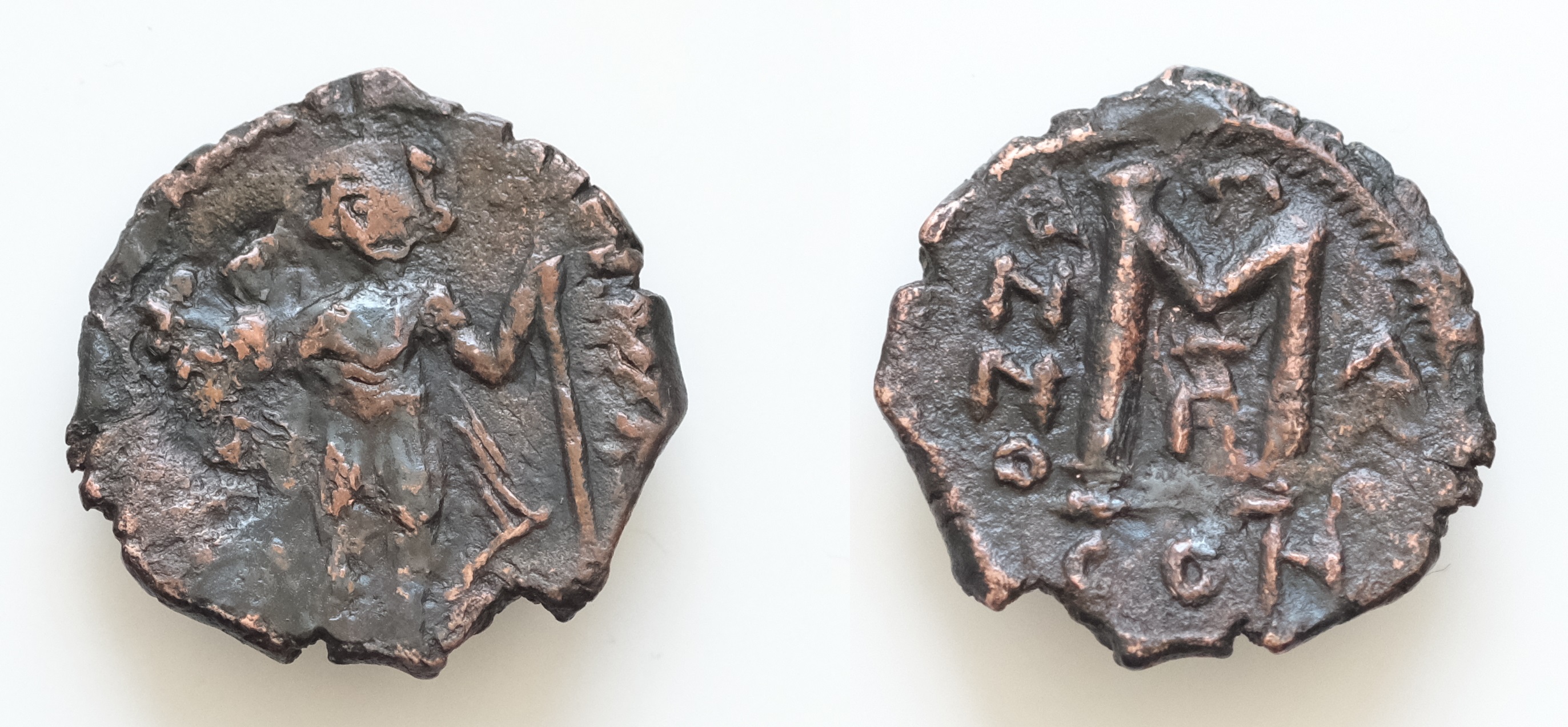 ミドルエイジ Tiberius 英語 1枚 middle ages 希少 Tiberius III (Apsimar). 698-705. Æ Follis (20mm, 3.1 g