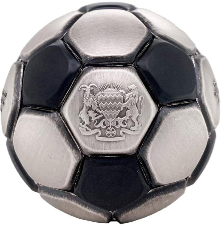 SOCCER BALL Spherical Silver Coin 5000 Francs Chad 2022 | Mints