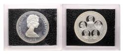 World Coins - Massive 1975 64,8 grams CAYMAN ISLANDS UK Queens Elizabeth Victoria Mary Anne Silver 50 dollar