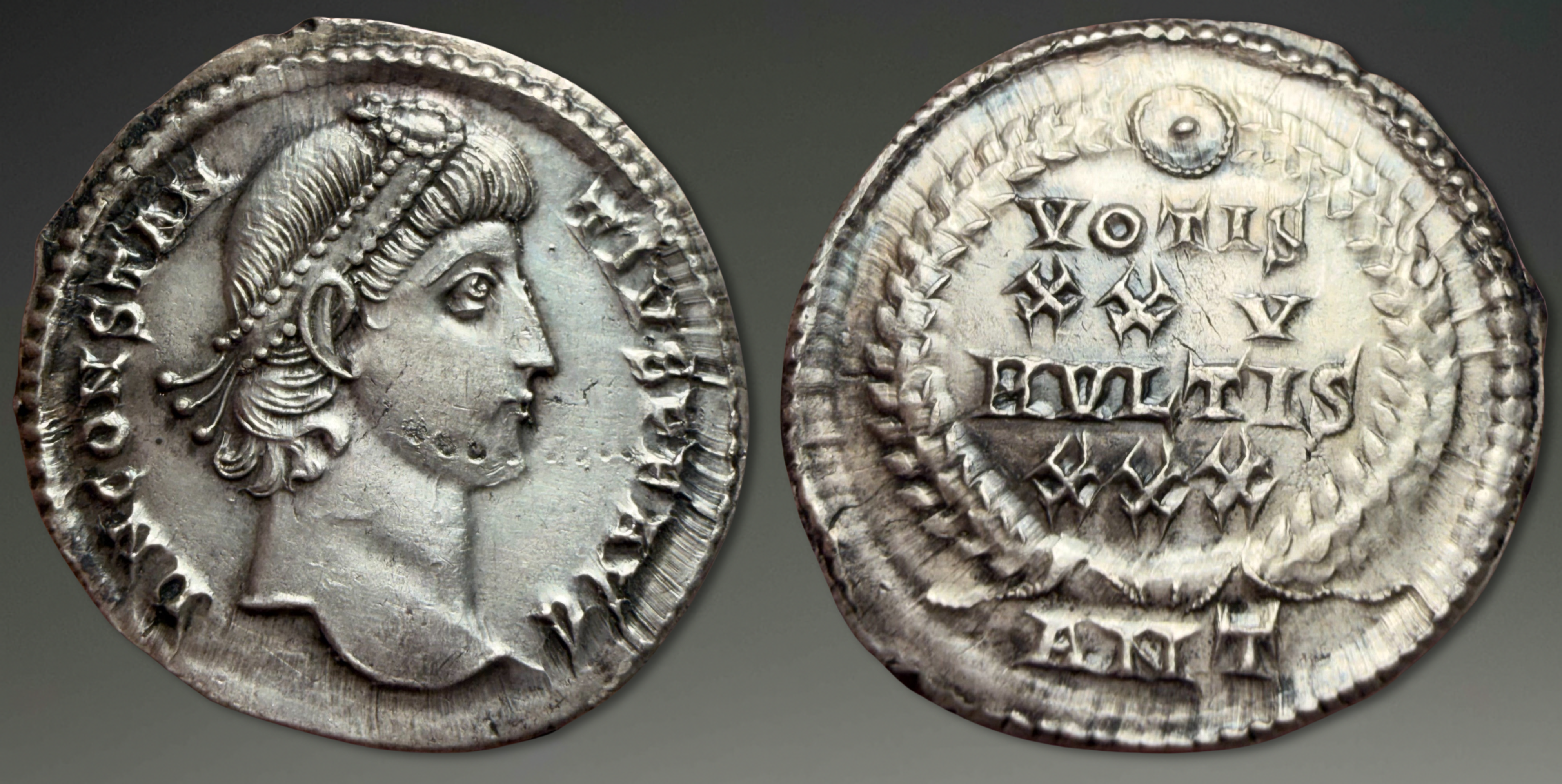 Constantius II. AR Heavy Siliqua, ca. 337-361 AD.